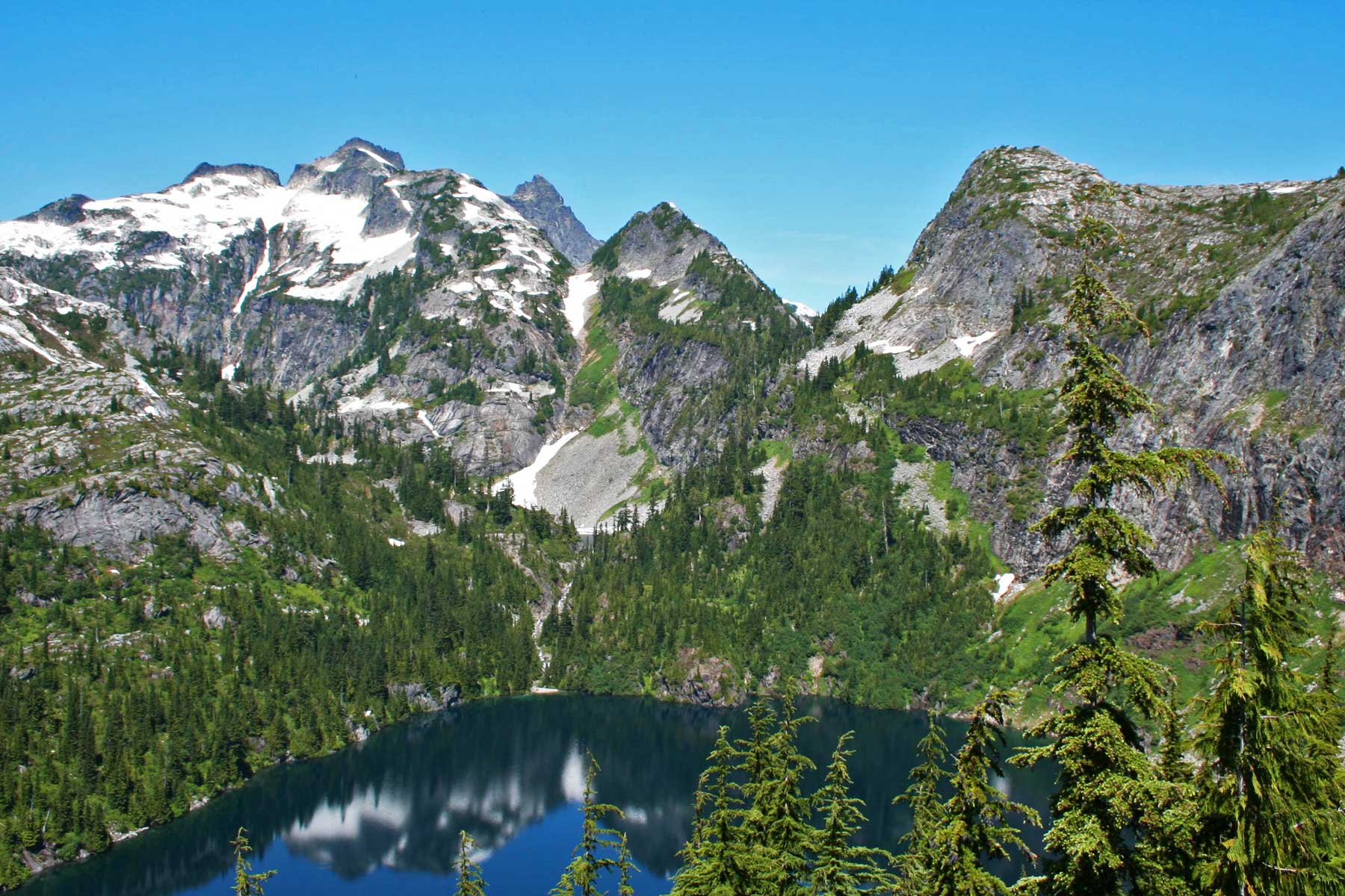 thornton lakes trail, best hikes north cascades national park washington