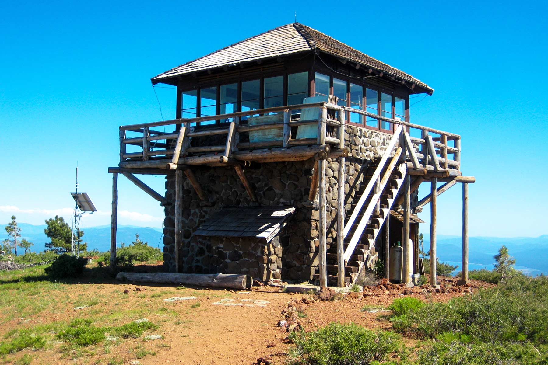 mount harkness fire lookout, things to do in lassen volcanic national park