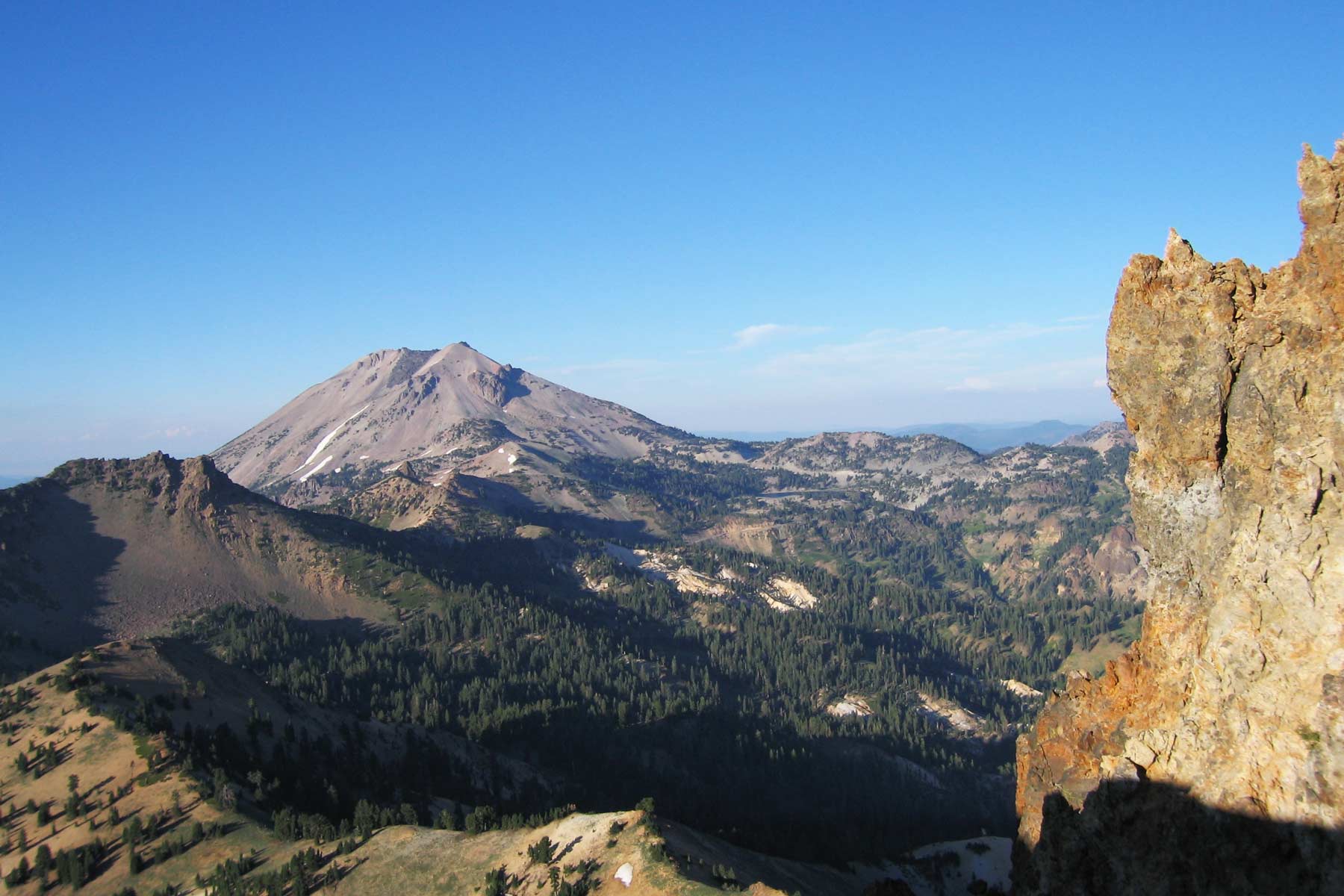 brokeoff mountain, things to do in lassen volcanic national park