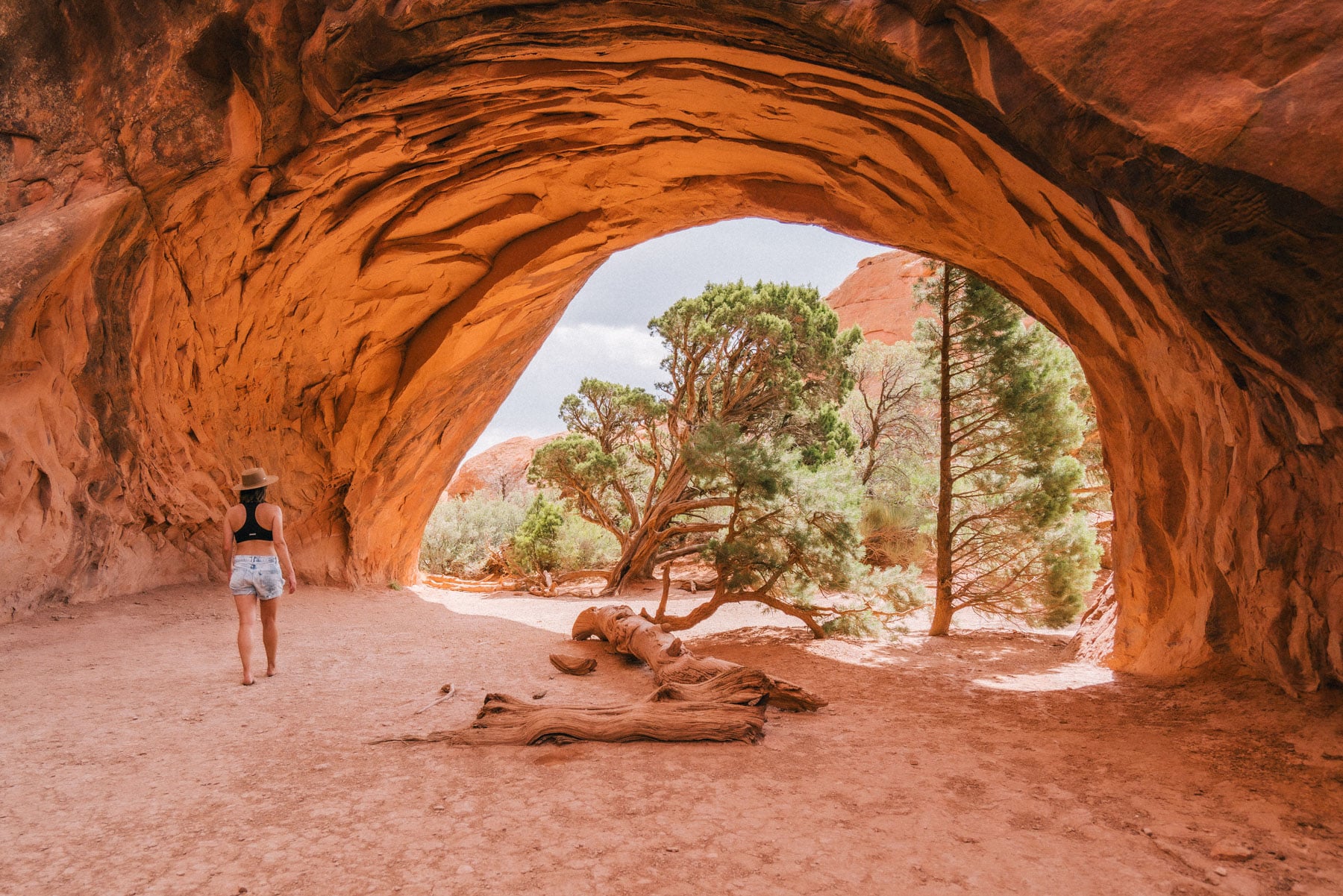 navajo arch, devils garden hike, arches national park